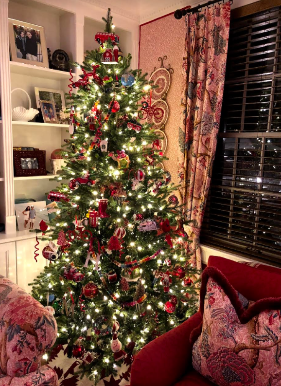 Getting the home ready for the holidays can be a fun activity for the whole family when you are well organized and have a plan. Here are my tips!
